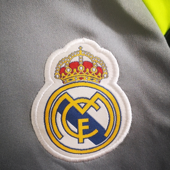 Real Madrid Original Jacket. - Picture 3 of 5
